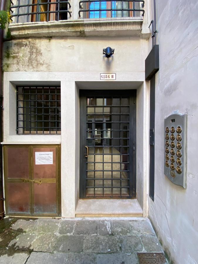 Friari Suite-Luxury Apt. Close To Rialto Bridge Venice Luaran gambar